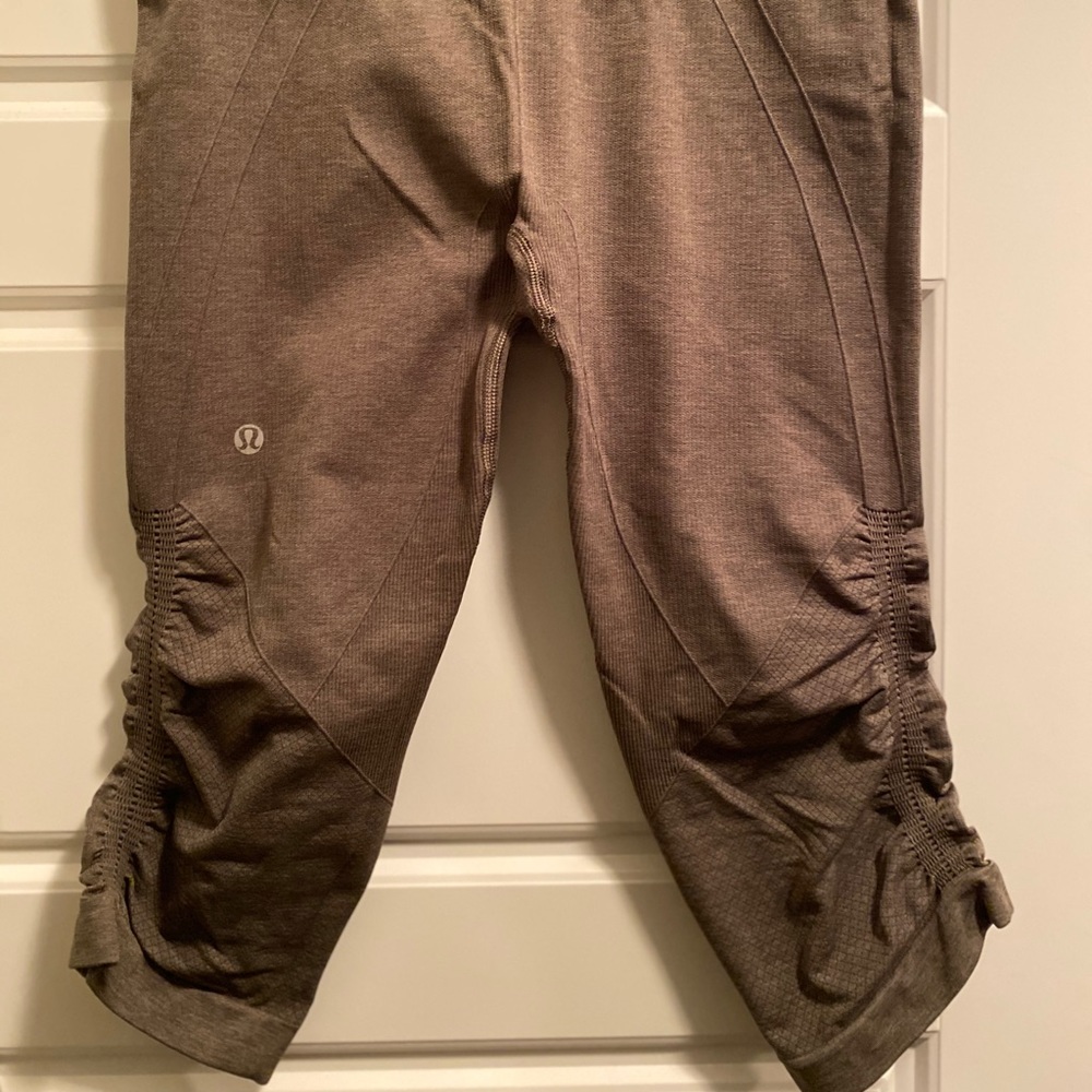 Cropped lululemon leggings